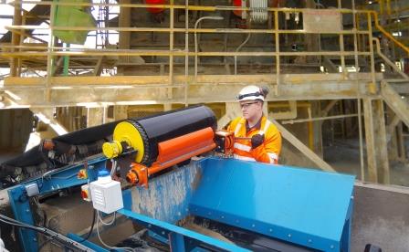Conveyor Belt Cleaner Program Extends Replacement Services to UK