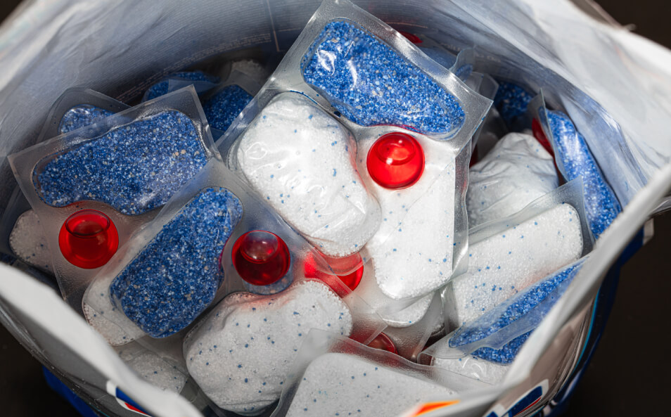 Detergente para lava-louças: 7 motivos para usar + descrever o que está presente na imagem