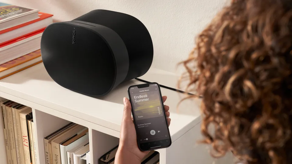 EH_Sonos_OptimoEvergreen_Optimo2_WhiteShelf_08252022_0428_v03_HR.jpg EH_Sonos_OptimoEvergreen_Optimo2_WhiteShelf_08252022_0428_v03_HR.jpg