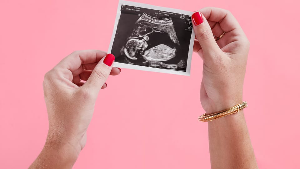 Gender_Reveal.jpg Gender_Reveal.jpg