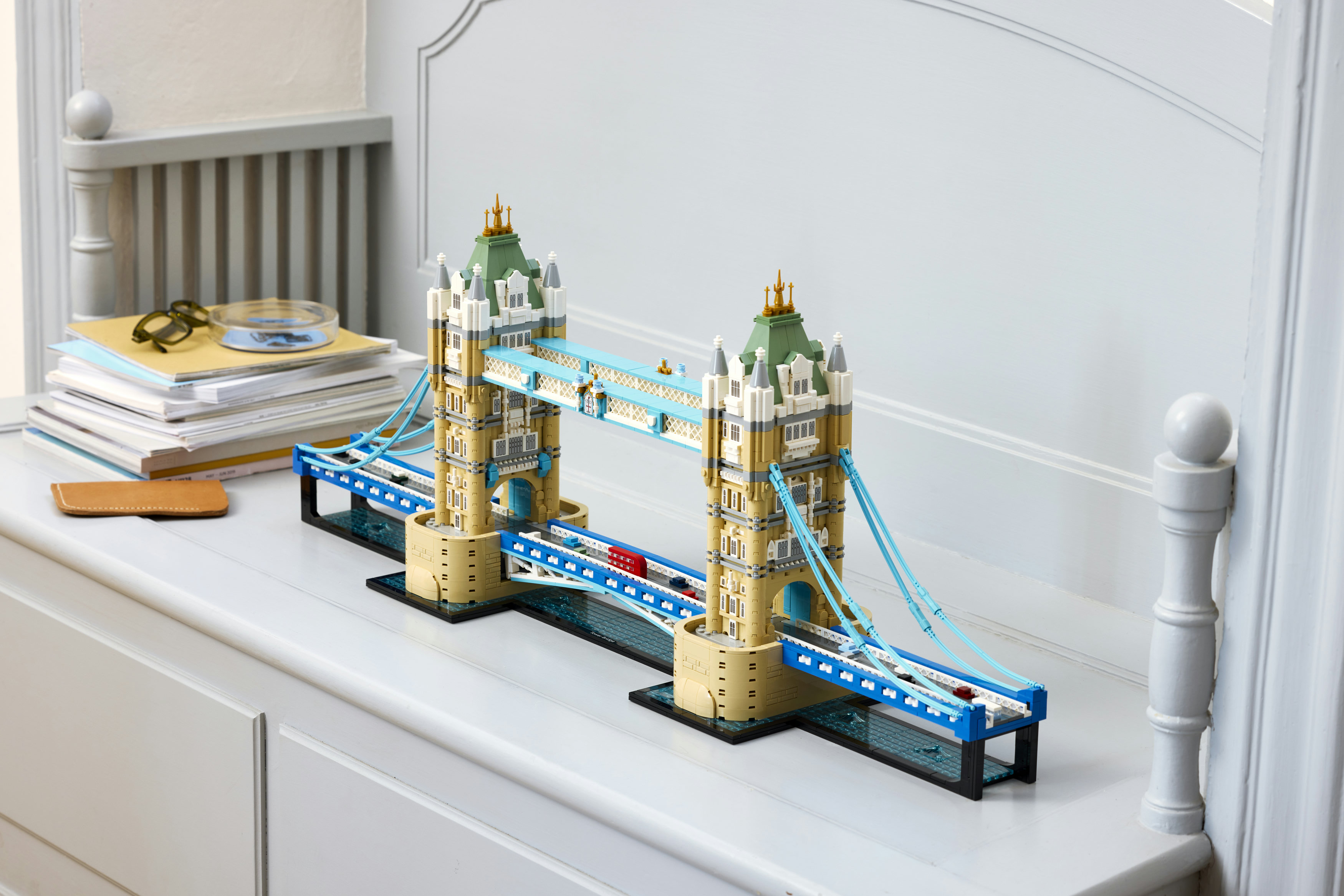 21067_Tower bridge LEGO.jpg