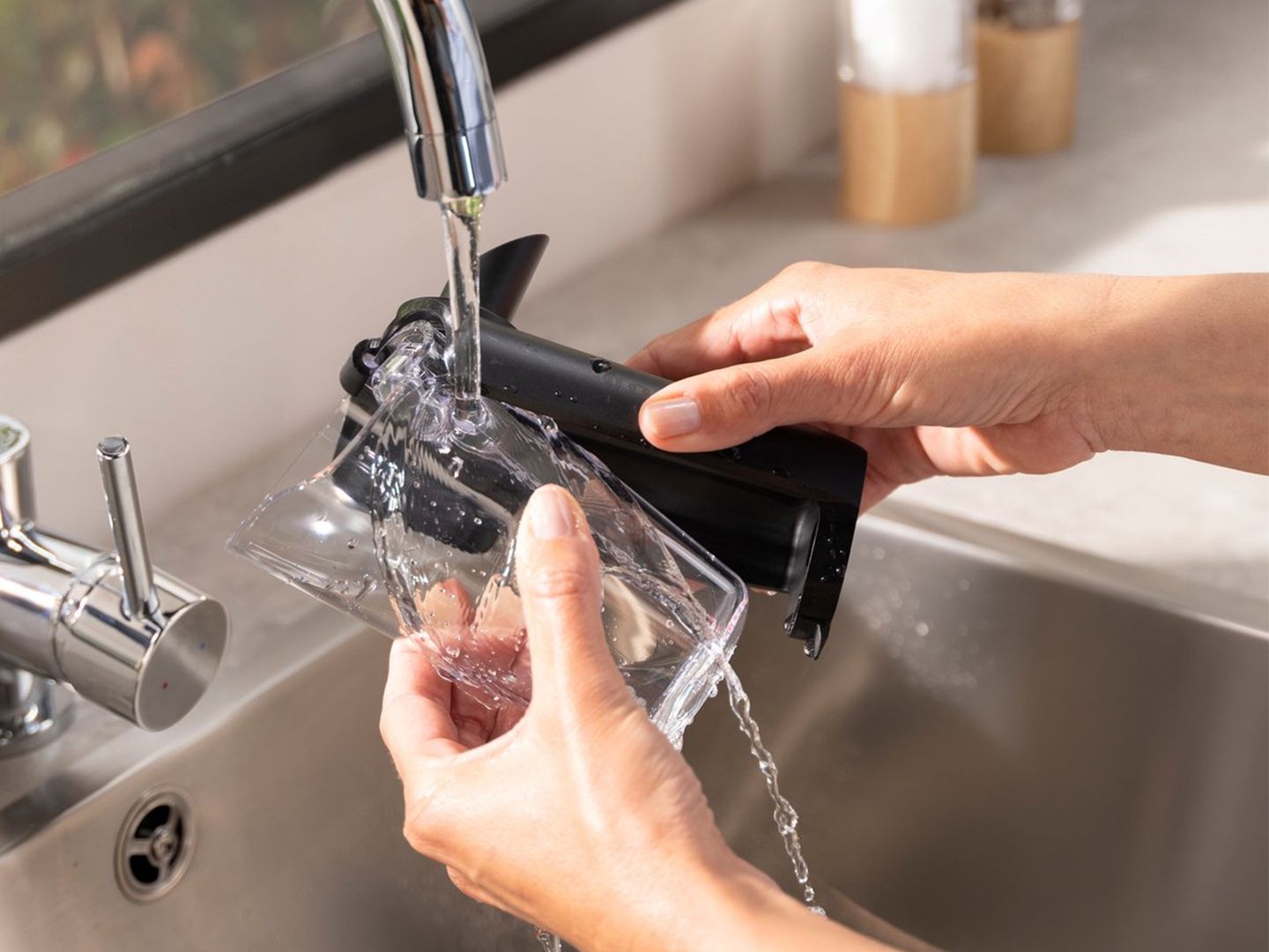 Volautomatische koffiemachine schoonmaken