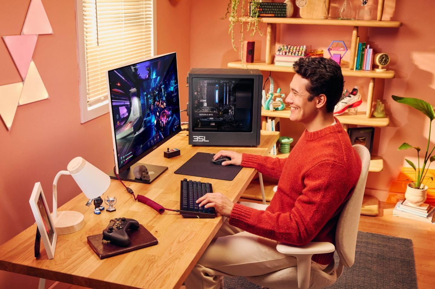 Omen 35L Snowball Hero.jpg