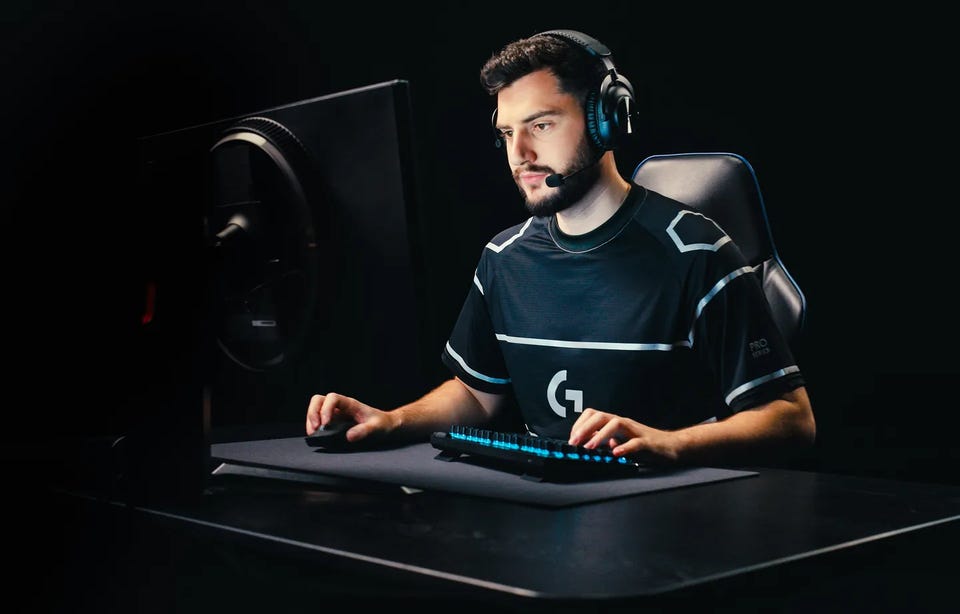 Logitech G Pro: Van premium gaming muizen en toetsenborden tot professionele headsets. Logitech G PRO is ontworpen voor esports en helpt je sneller, preciezer en beter te gamen.