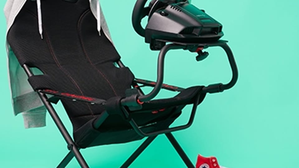 Racestoel Setup met Trui en schoenen Racestoel Setup met Trui en schoenen