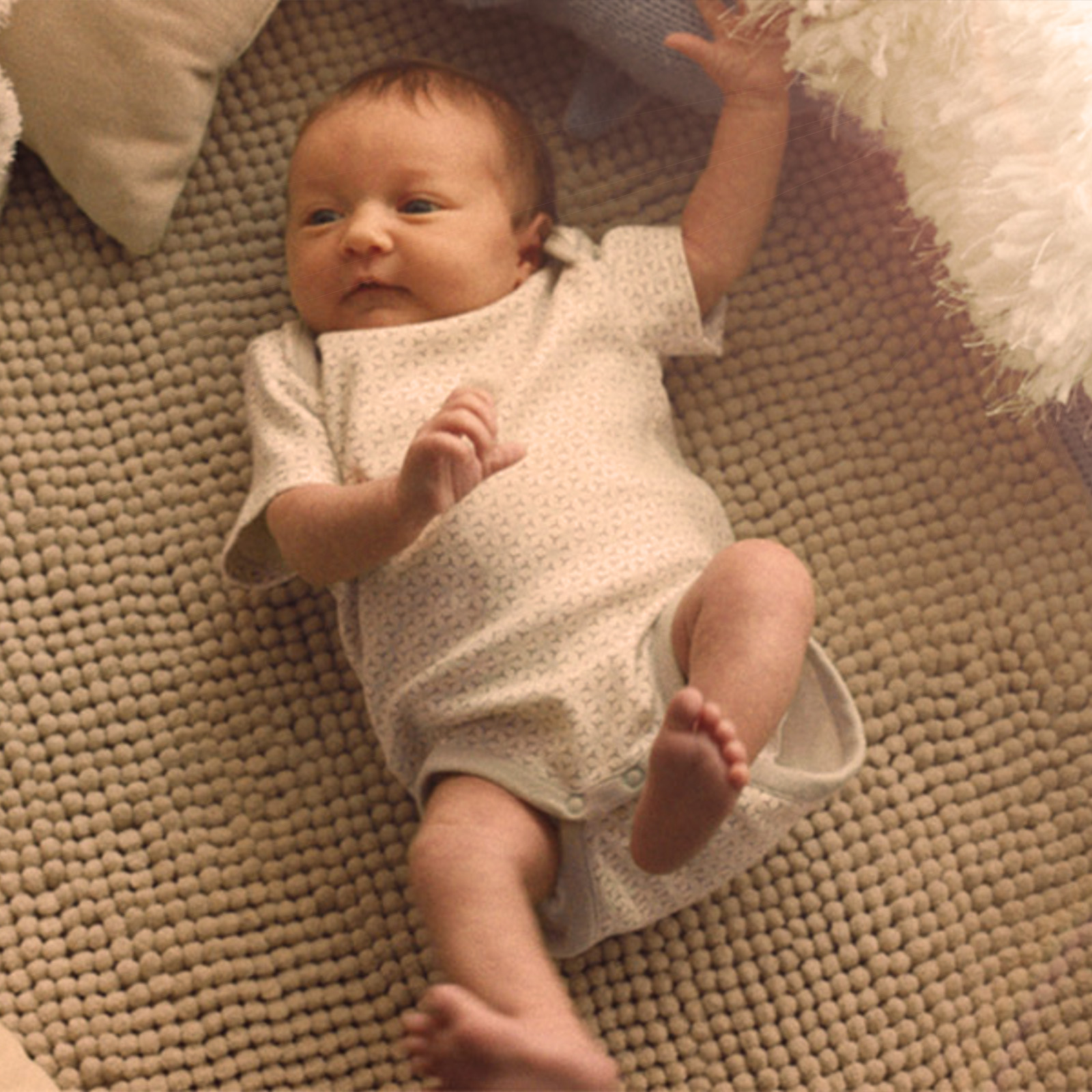 HUG_Themecard_Bolcom_1600x1600px_NEWBORN.jpg