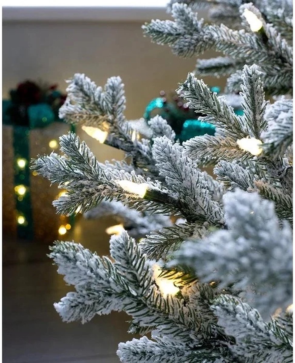 kunstkerstboomsneeuw.jpg