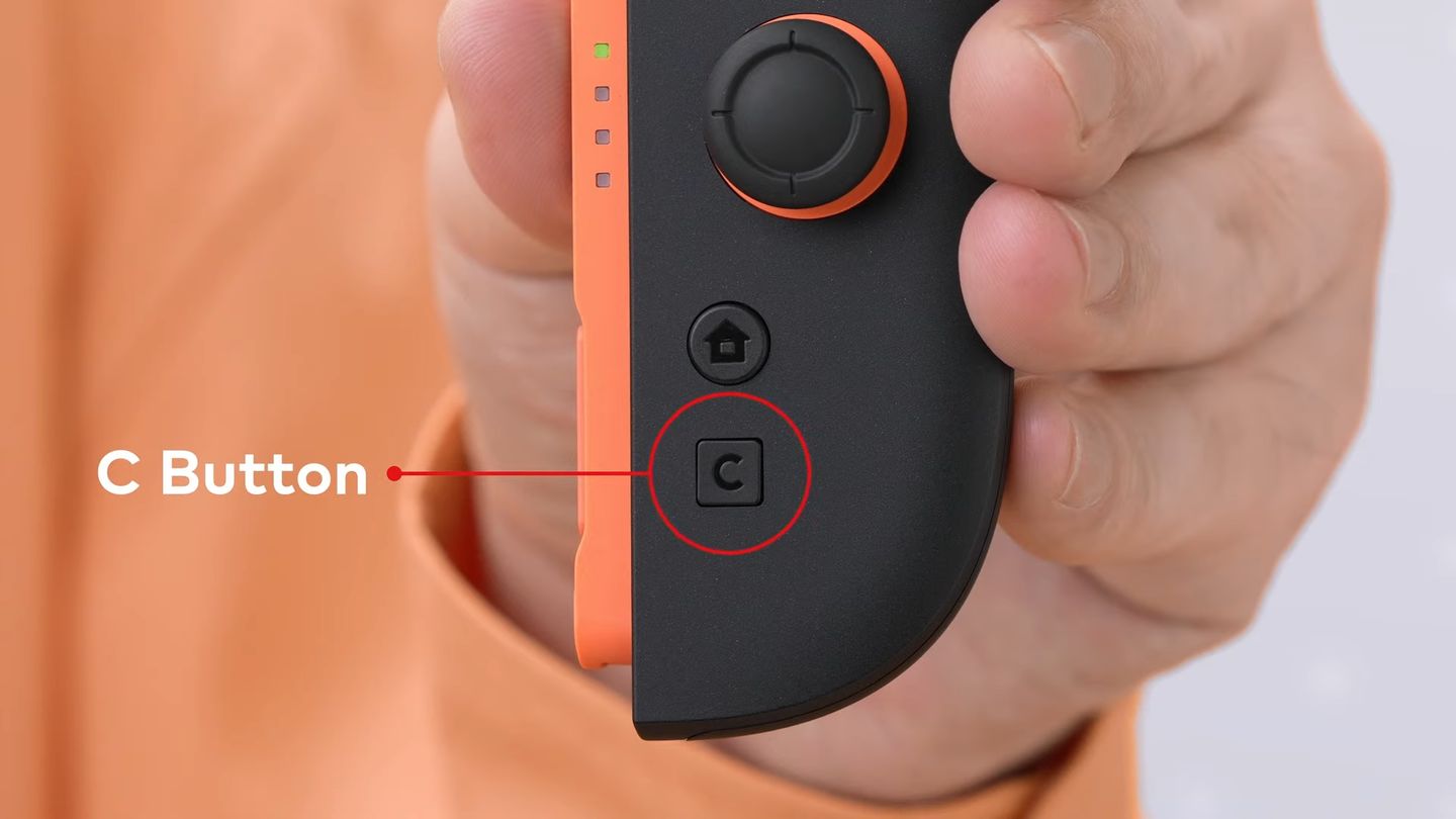 De speciale C-knop voor GameChat infopage