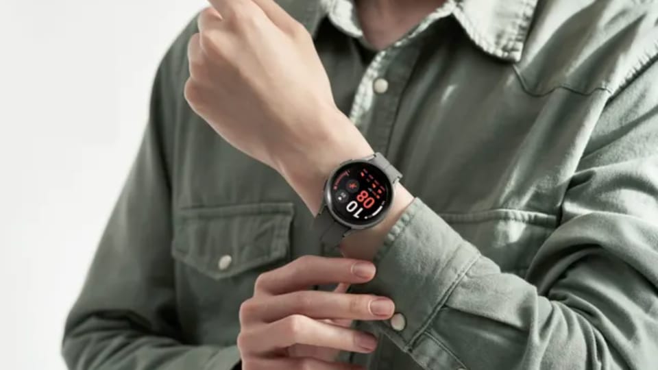 smartwatch header.png smartwatch header.png