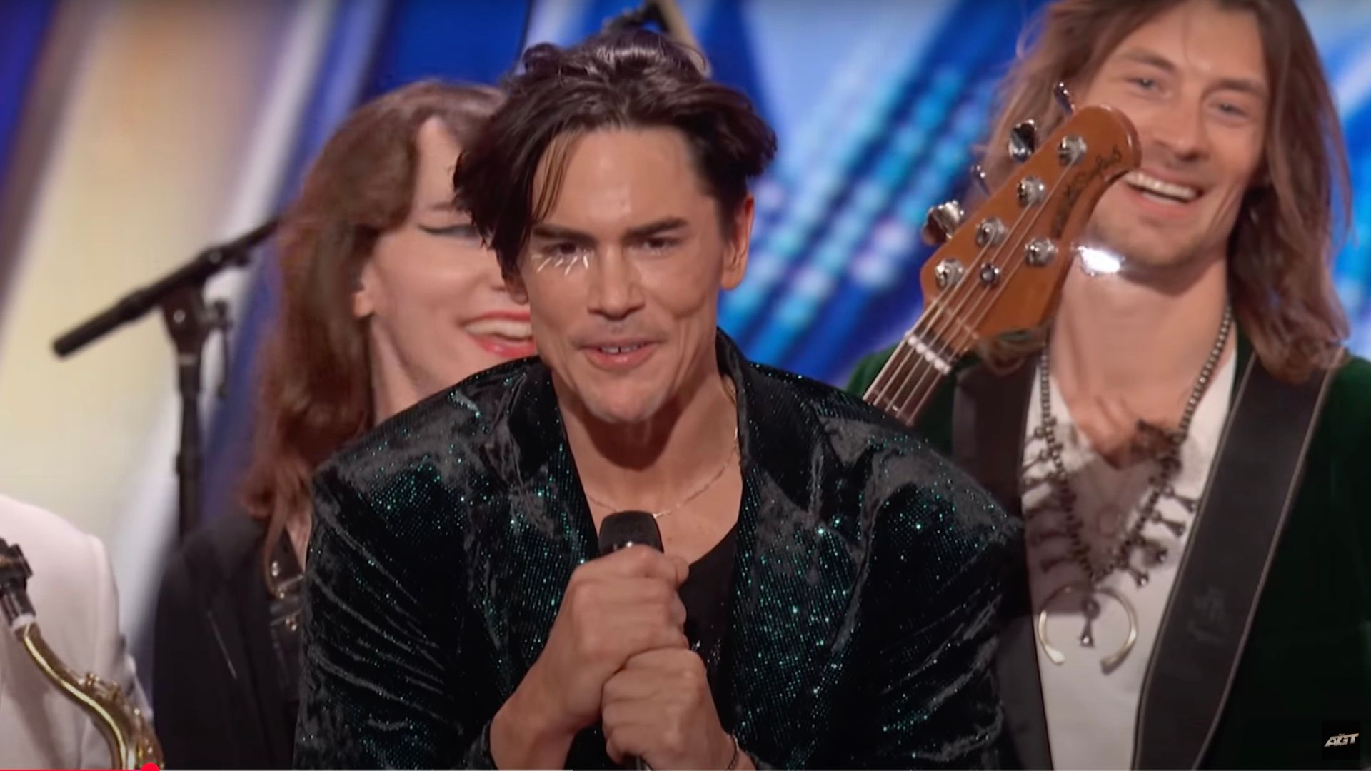 Worm With A Mustache (Tom Sandoval) Got A Standing O On 'America's