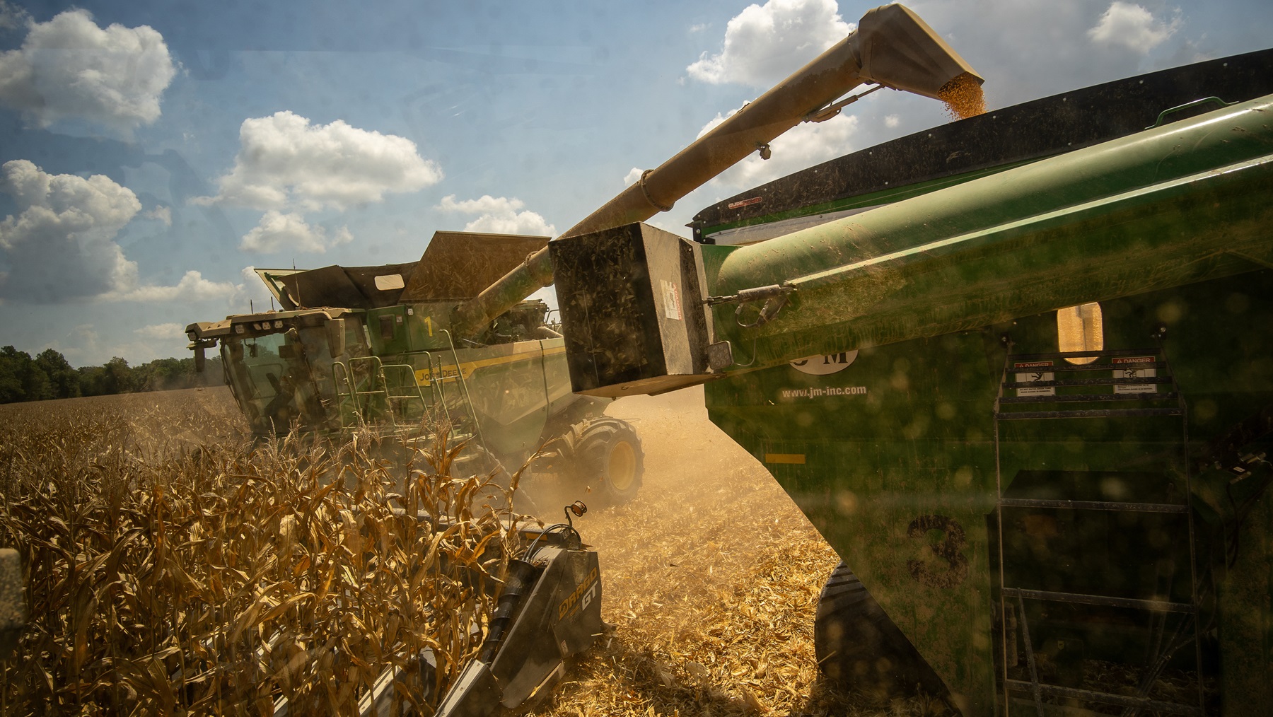 U.S. lawmakers give up on China resuming crop purchases for now